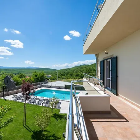 Miam Villa *