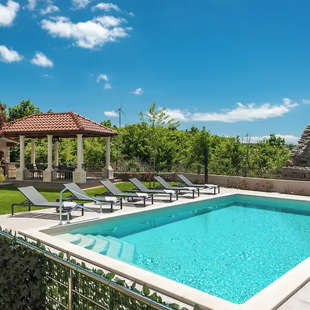 Miam Villa Velika Čista