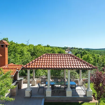 Miam Villa